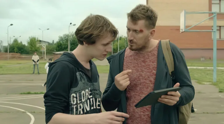 Момент из трейлера сериала Живой