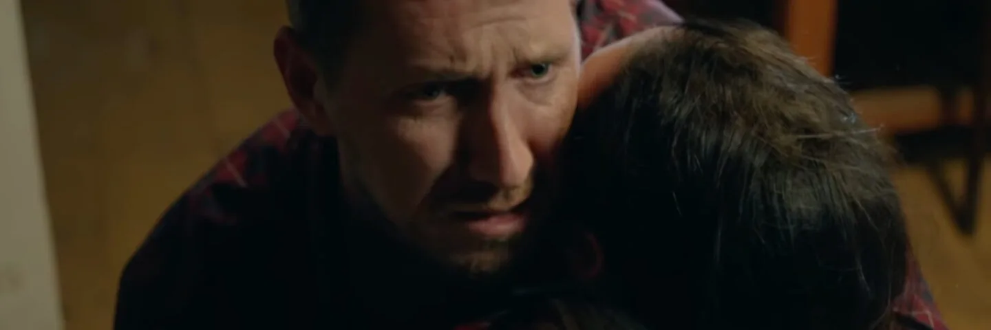 Кадр из 11 серии 1 сезона