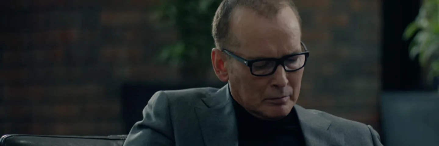 Кадр из 12 серии 1 сезона