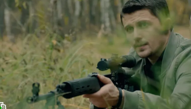 Момент из 15 серии 1 сезона