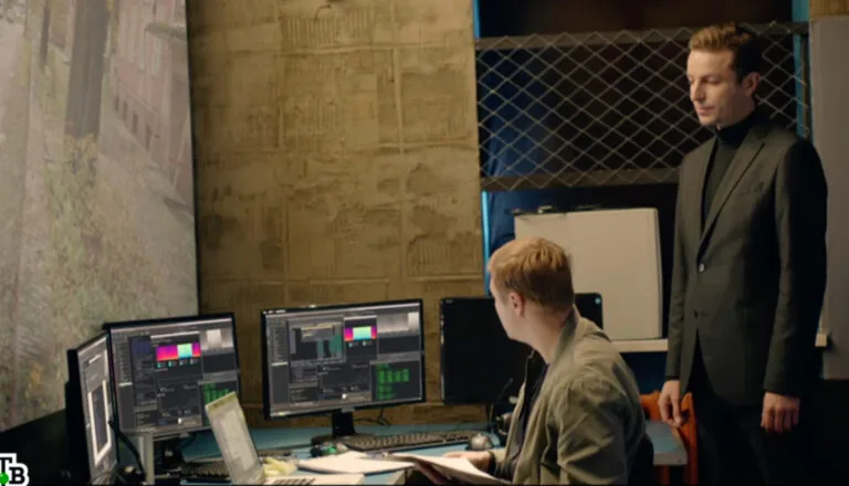 Момент из 9 серии 1 сезона